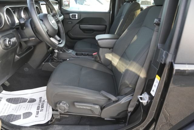 Used 2019 Jeep Wrangler Sport S image 9