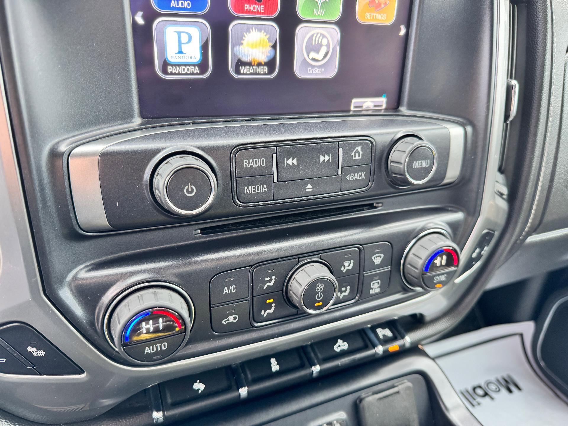 Used 2015 Chevrolet Silverado 2500 LTZ w/ LTZ Plus Package image 33