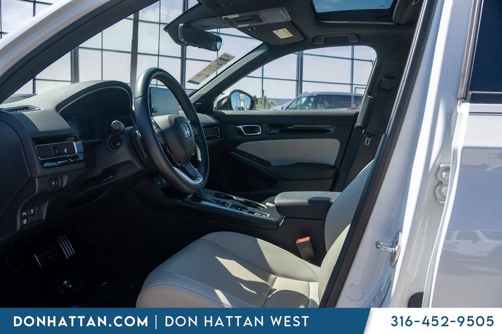 Used 2024 Honda Civic Sport Touring image 3