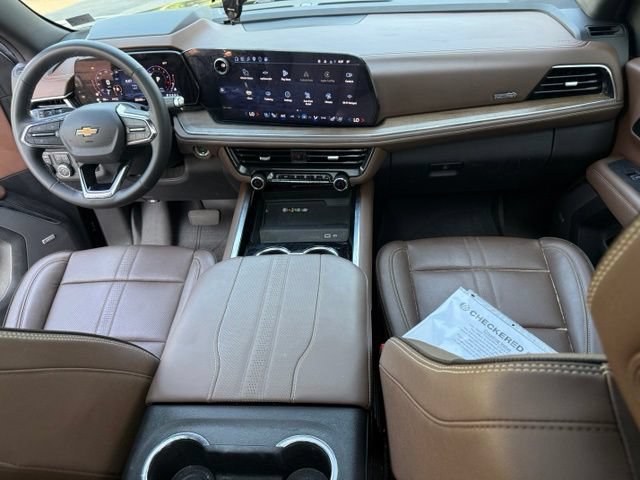 Used 2025 Chevrolet Tahoe High Country AWD/4WD image 35