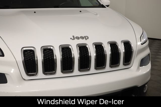 Used 2014 Jeep Cherokee Latitude w/ Cold Weather Group AWD/4WD image 18