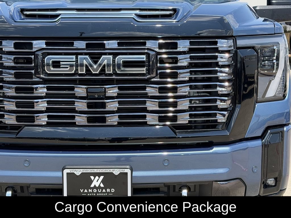 Used 2025 GMC Sierra 3500 Denali Ultimate AWD/4WD image 4