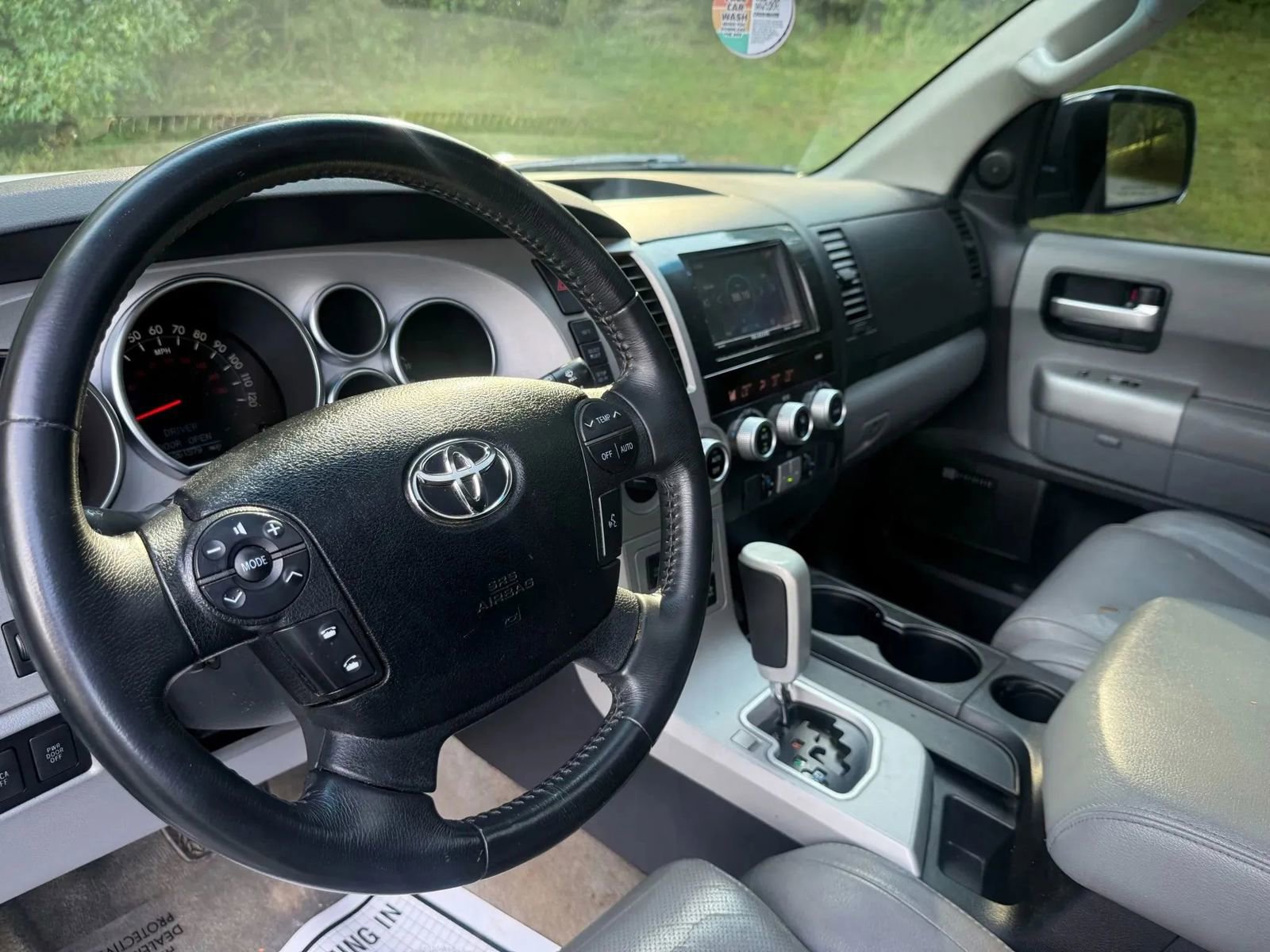 Used 2008 Toyota Sequoia Platinum image 28