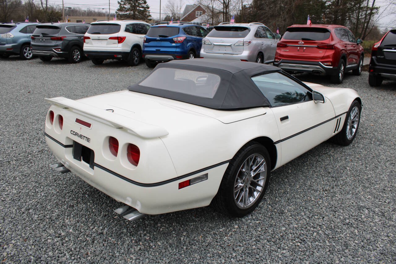 Used 1989 Chevrolet Corvette Convertible RWD image 15