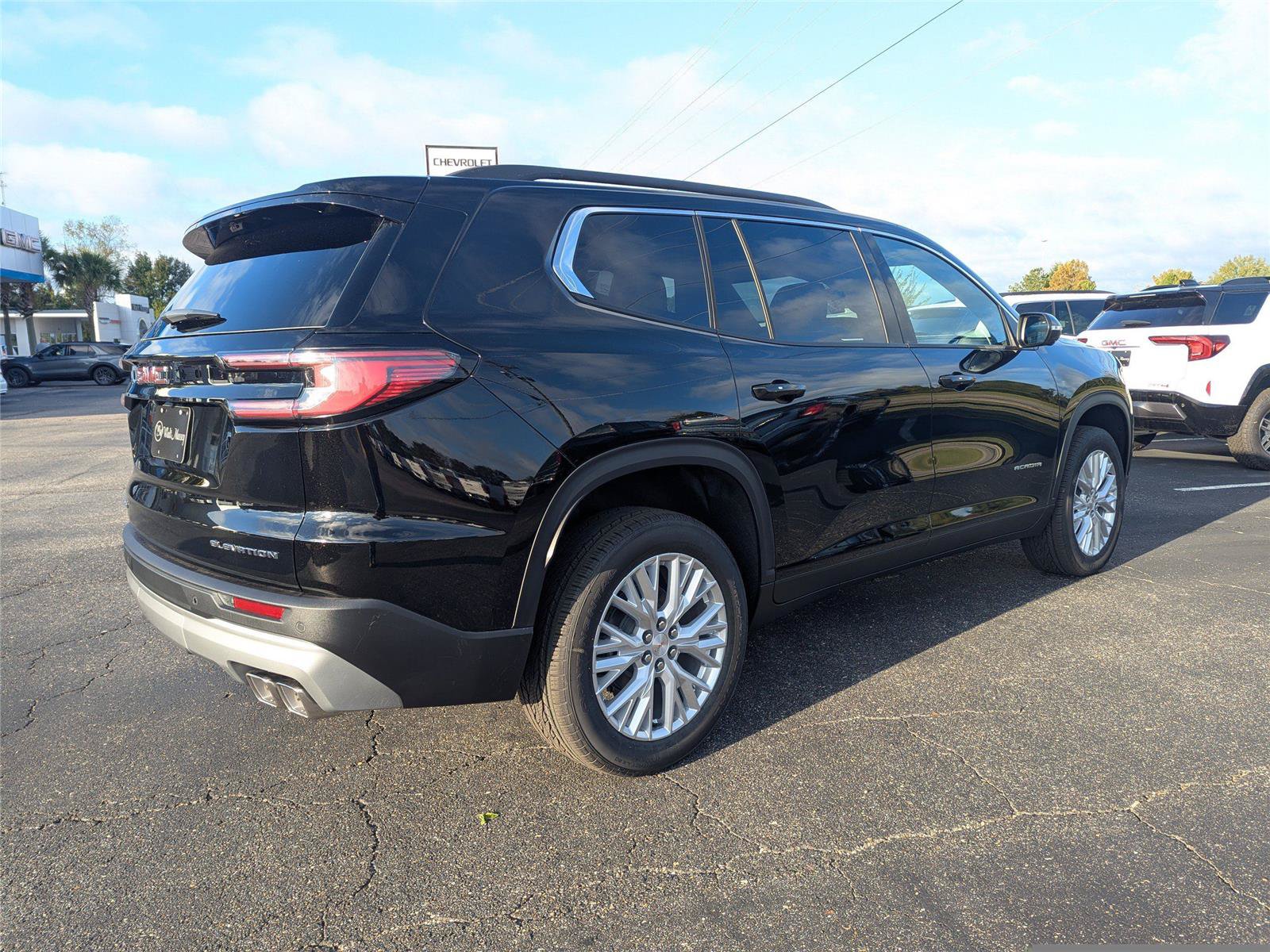 New 2026 GMC Acadia Elevation w/ Elevation Premium Package FWD image 3