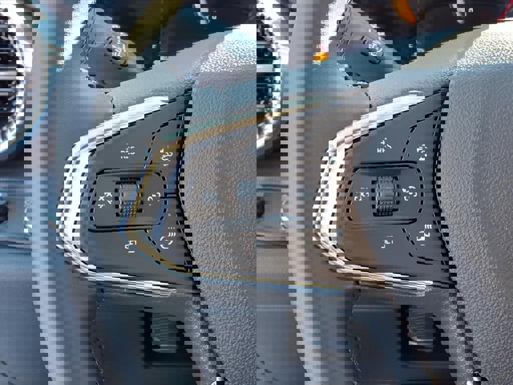 New 2026 Chevrolet Trax ACTIV w/ Sunroof Package image 18