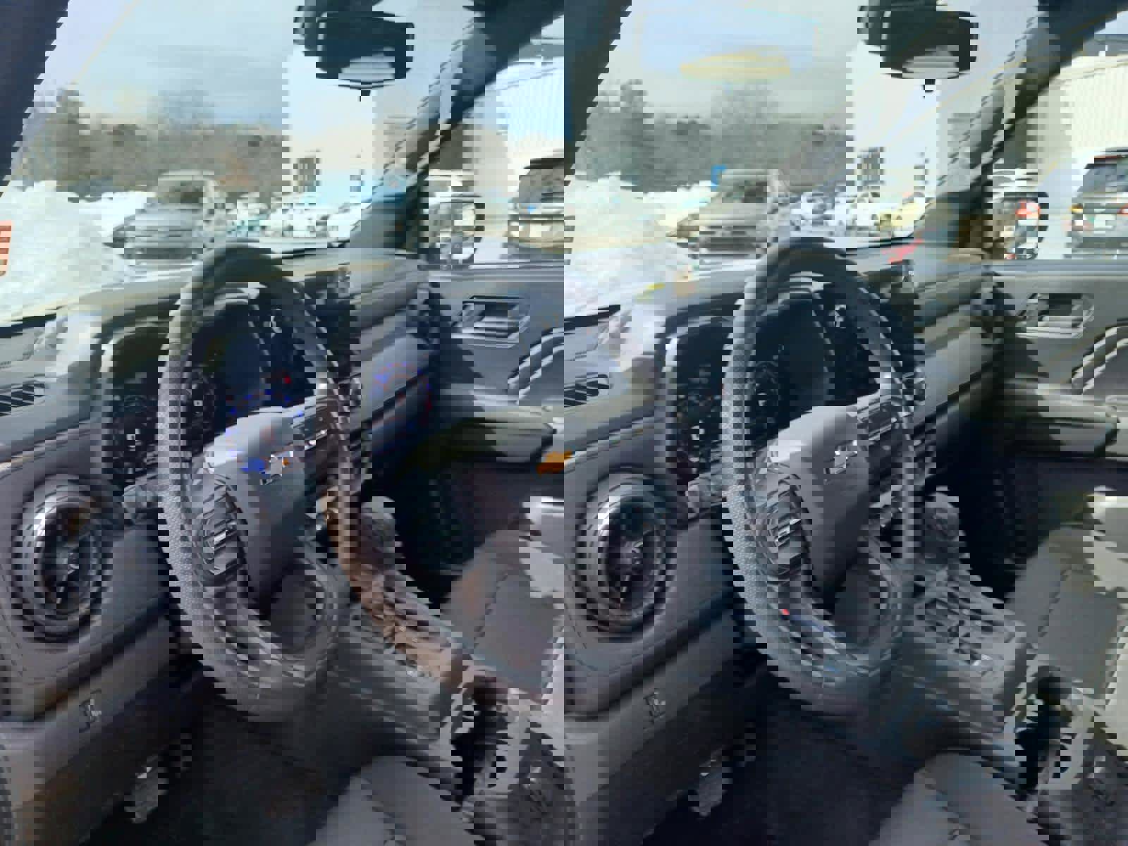 Used 2024 Chevrolet Colorado W/T image 8