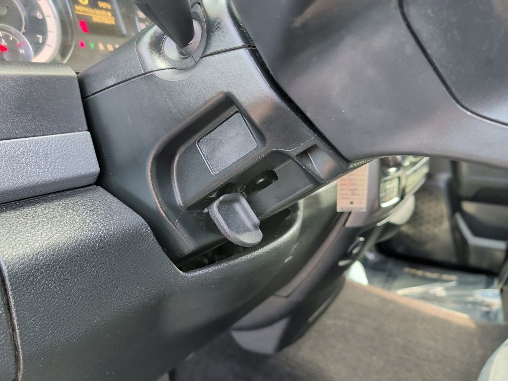 Used 2017 RAM 1500 Express w/ Express Value Package AWD/4WD image 21