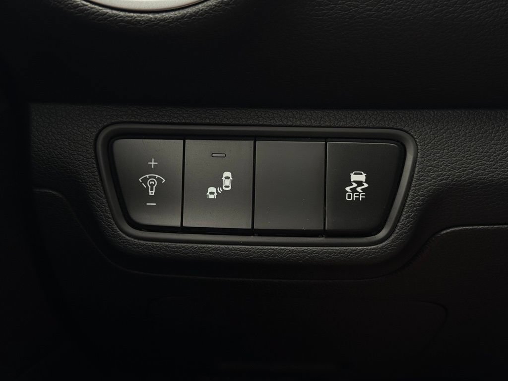 Used 2023 Kia Forte LXS w/ LXS Technology Package FWD image 11