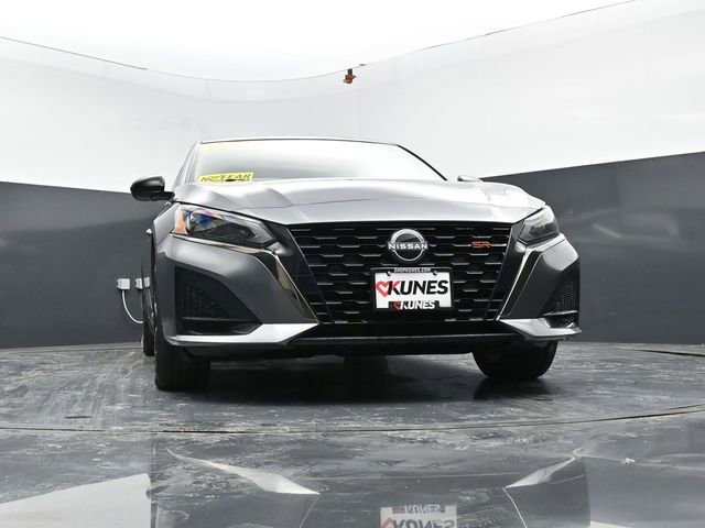 Used 2025 Nissan Altima 2.5 SR image 48