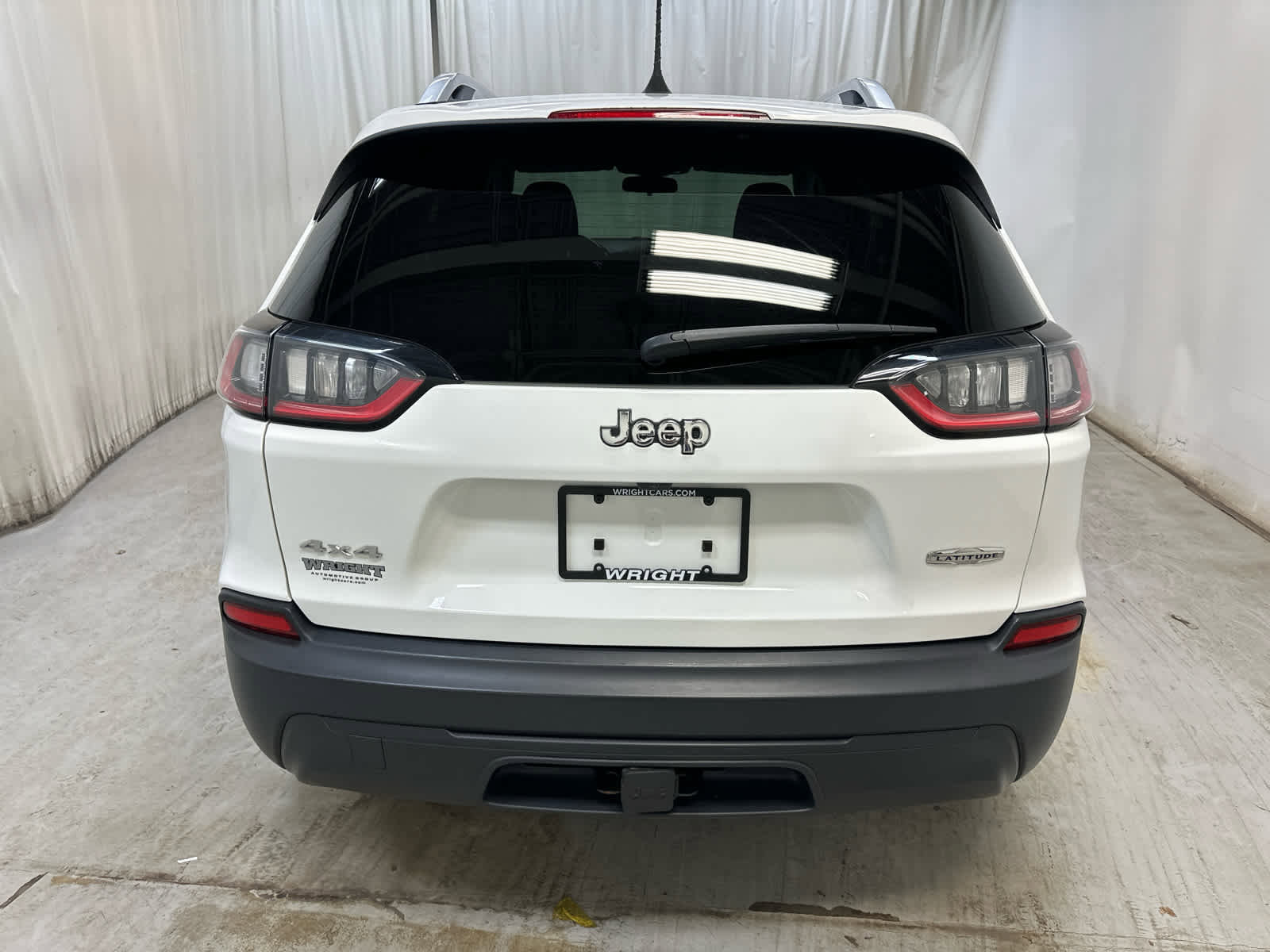 Used 2020 Jeep Cherokee Latitude w/ Cold Weather Group image 7