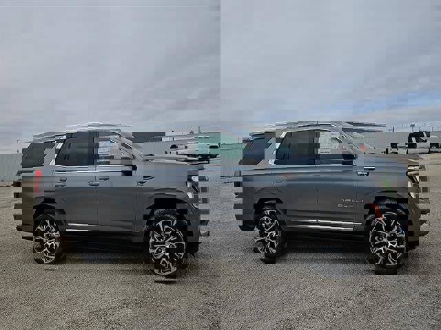 New 2026 GMC Yukon Denali w/ Sun & Power Step Package image 6