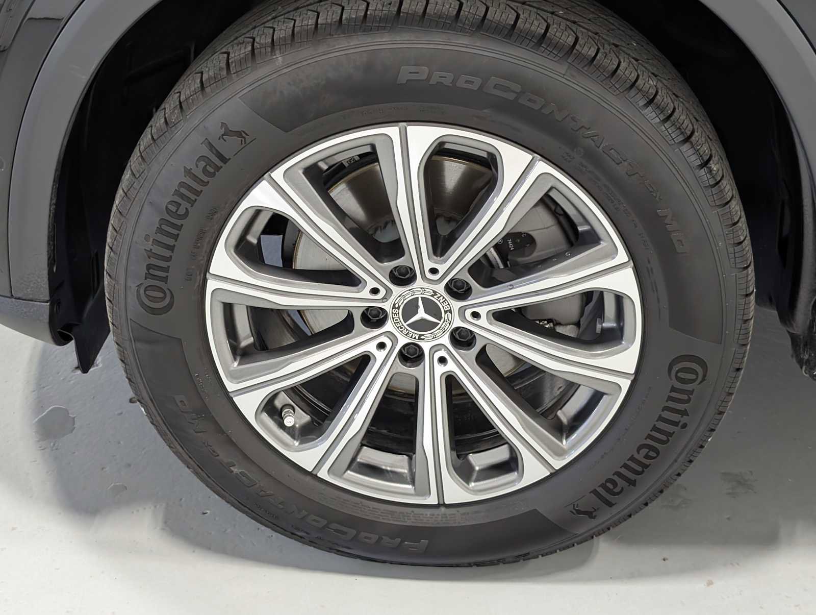 Certified 2025 Mercedes-Benz GLC 300 4MATIC image 3
