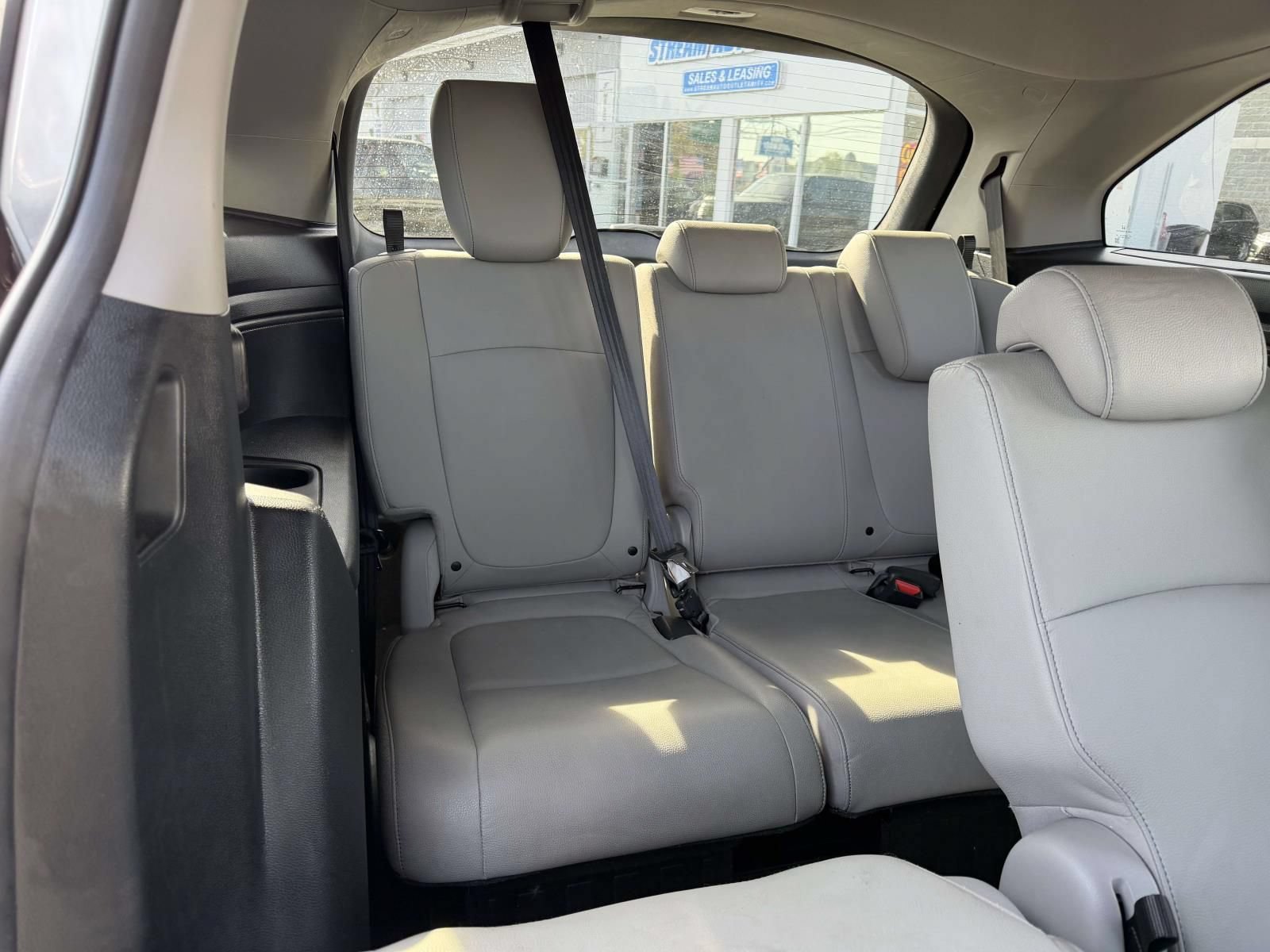 Used 2023 Honda Odyssey Touring image 17