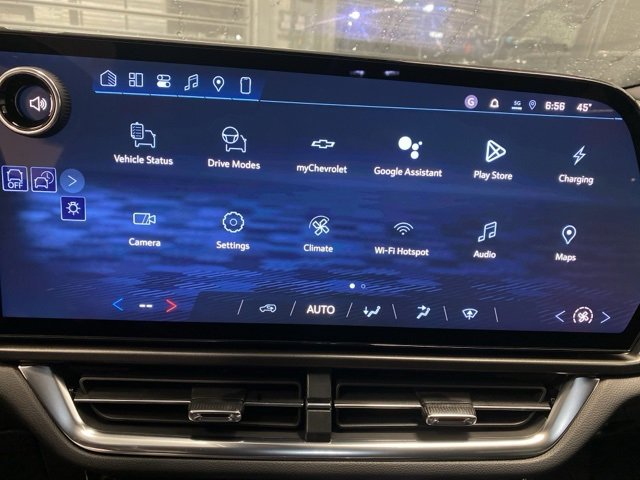Used 2026 Chevrolet Equinox EV LT image 17