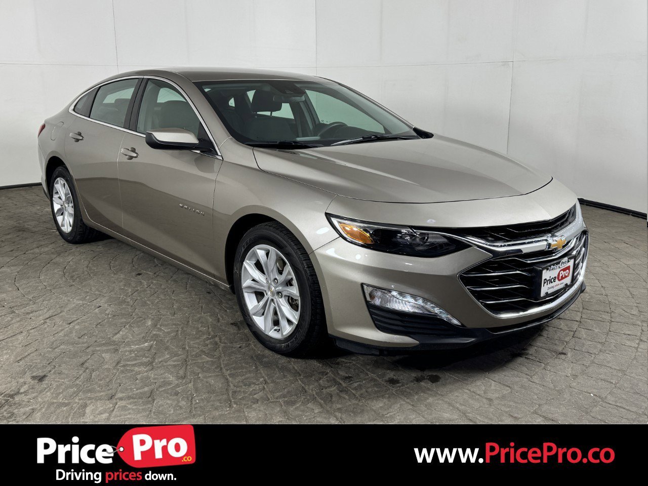Used 2025 Chevrolet Malibu LT image 1