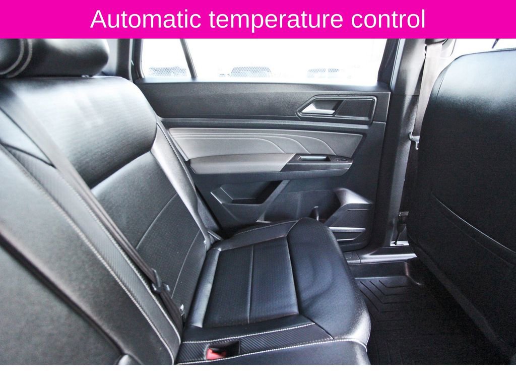 Used 2022 Volkswagen Atlas Cross Sport SE image 12