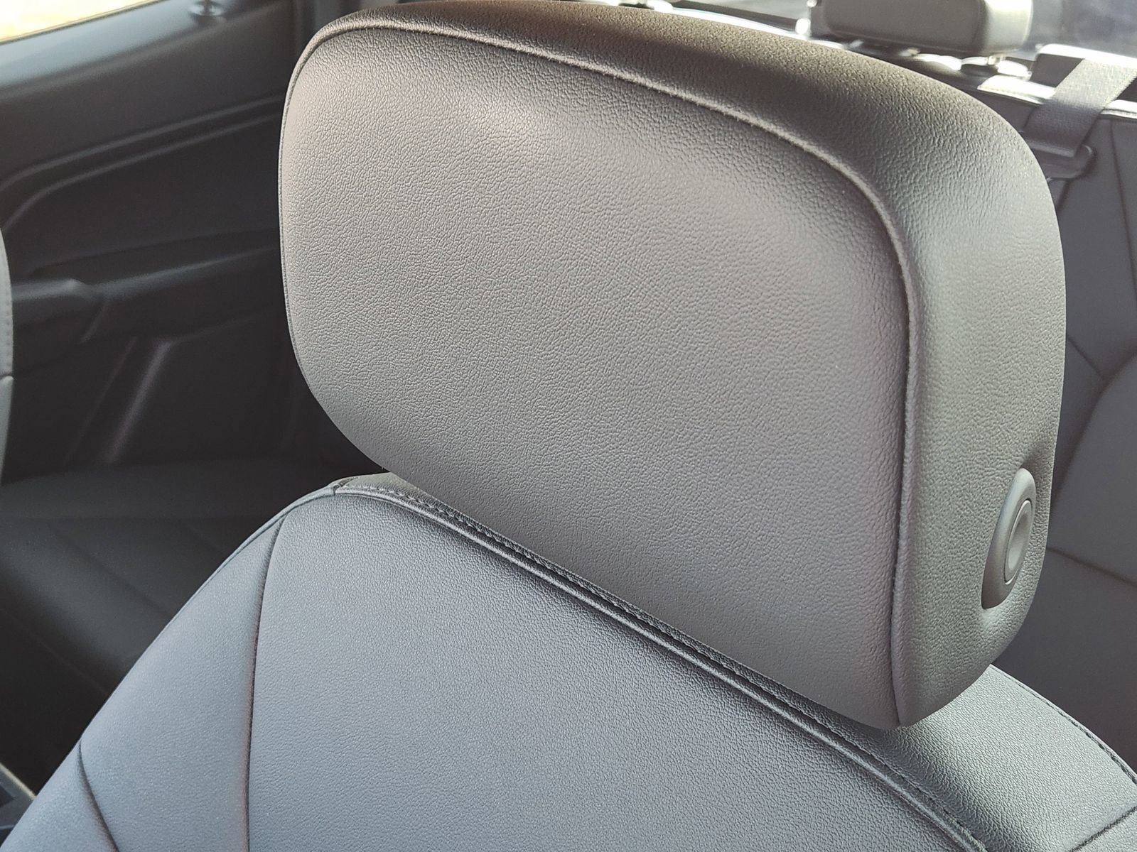 Used 2024 Chevrolet Colorado Trail Boss w/ Advanced Trailering Package image 19