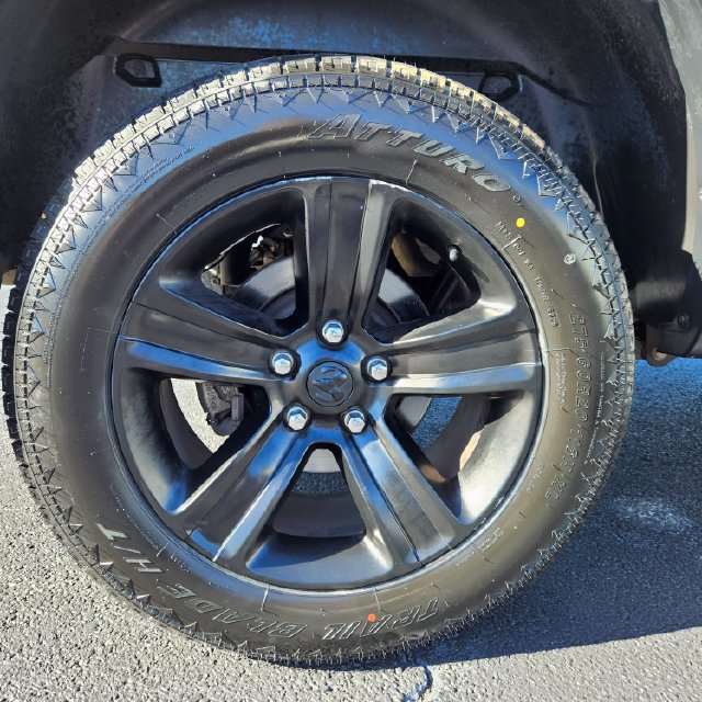 Used 2022 RAM 1500 Warlock AWD/4WD image 43