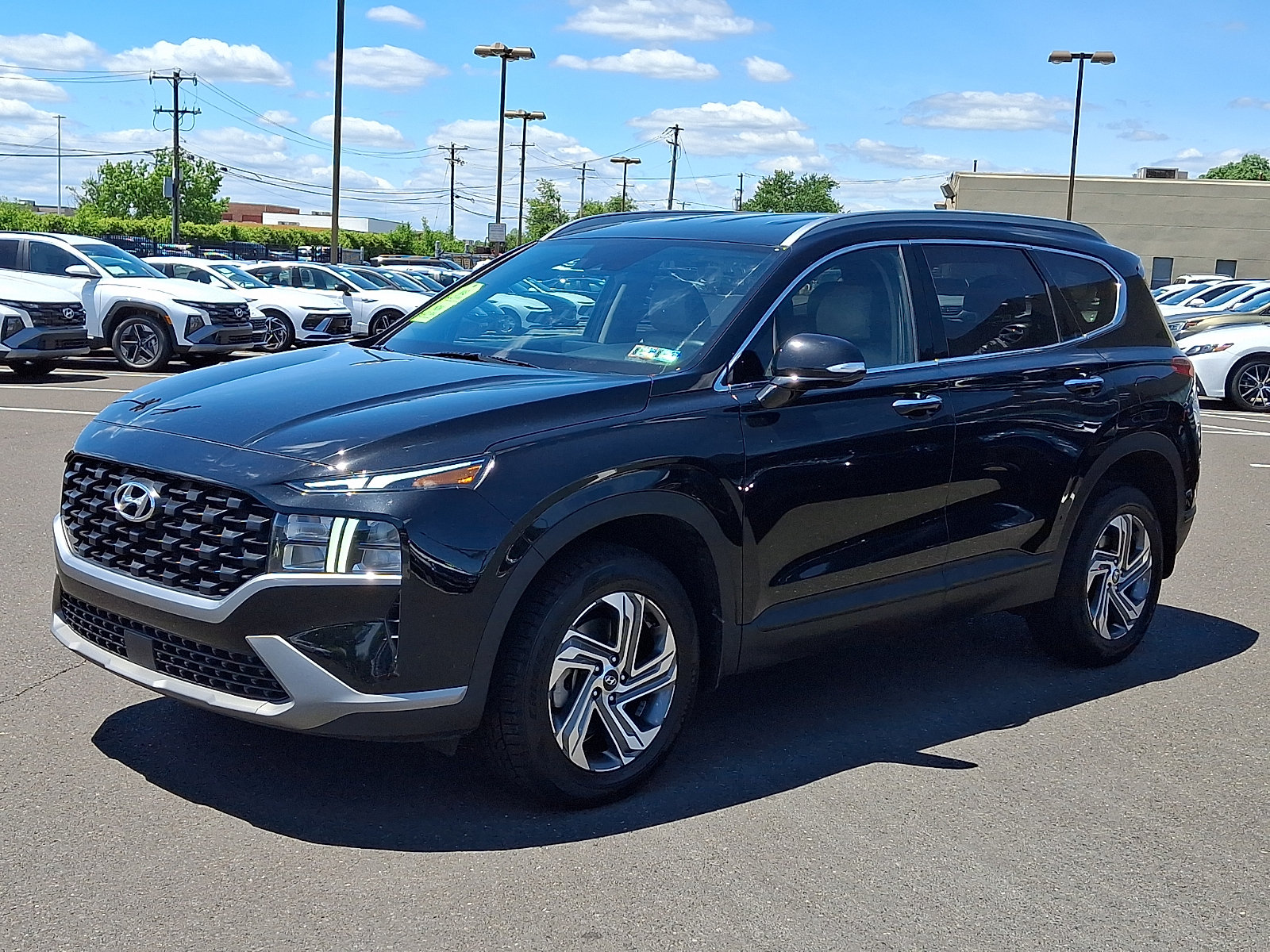 Certified 2023 Hyundai Santa Fe SEL w/ Winter Weather Package AWD/4WD image 3