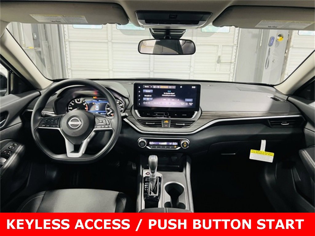 New 2025 Nissan Altima 2.5 SV w/ SV Special Edition Package image 4