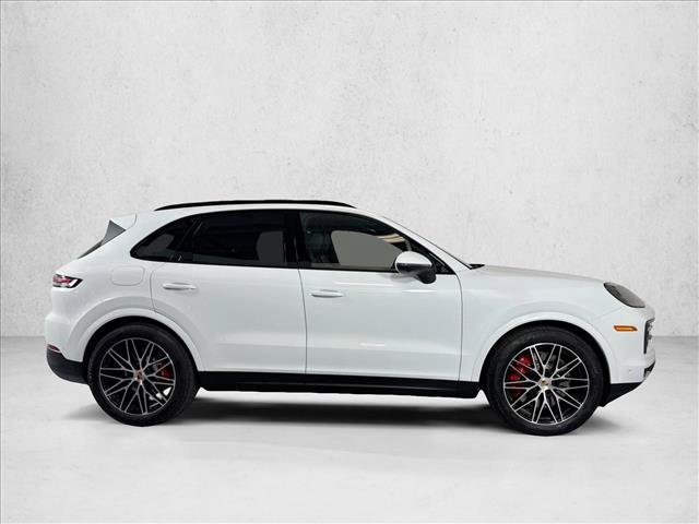 New 2025 Porsche Cayenne S AWD/4WD image 8