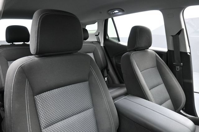 Used 2023 GMC Terrain SLE w/ Driver Convenience Package FWD image 29