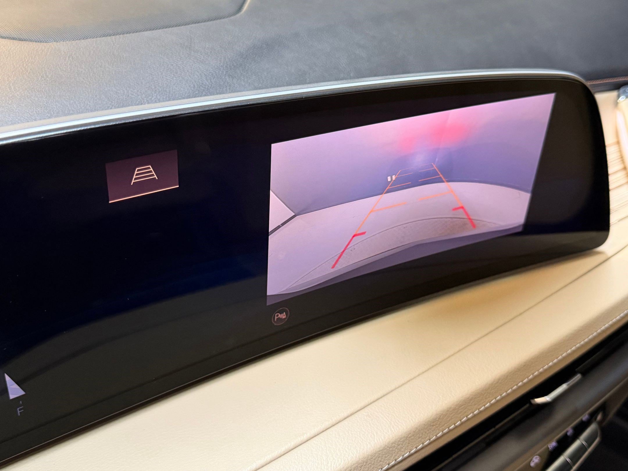 Certified 2024 Cadillac XT4 Premium Luxury image 29