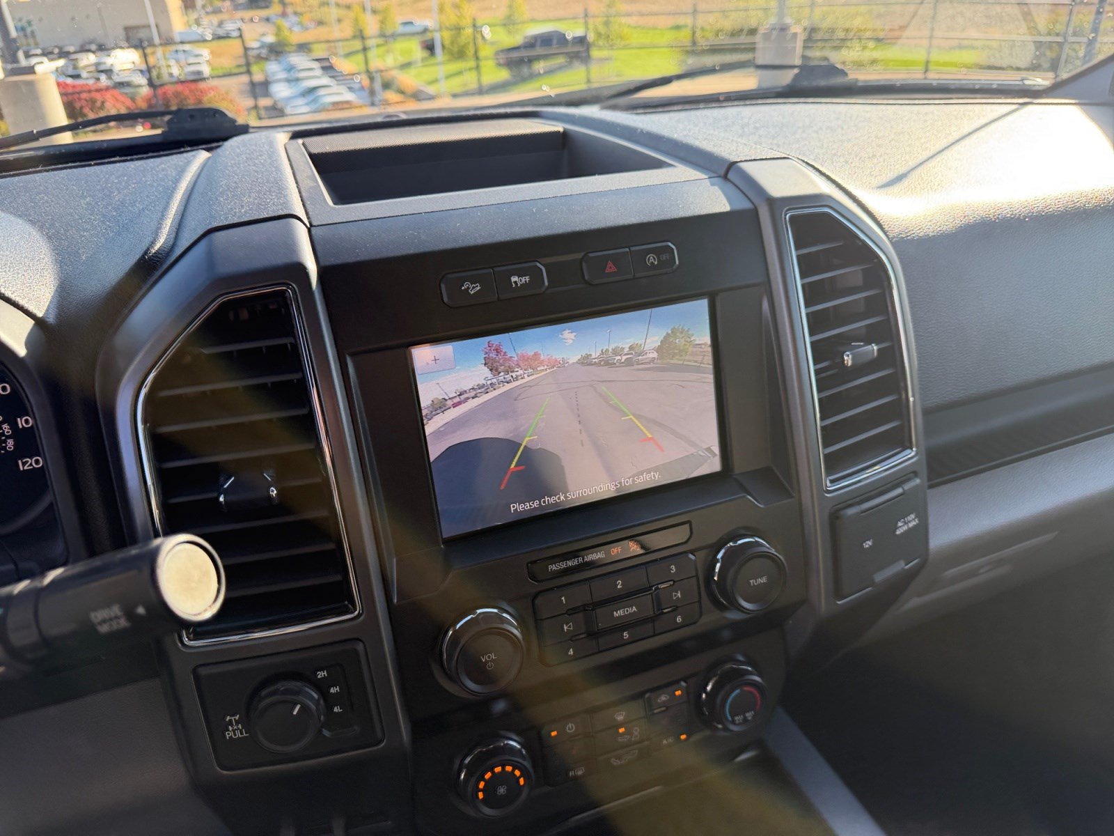 Used 2020 Ford F150 XLT w/ Equipment Group 302A Luxury AWD/4WD image 27