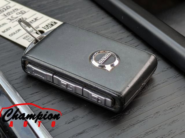 Used 2020 Volvo XC90 T6 Momentum w/ Protection Package Premier image 35