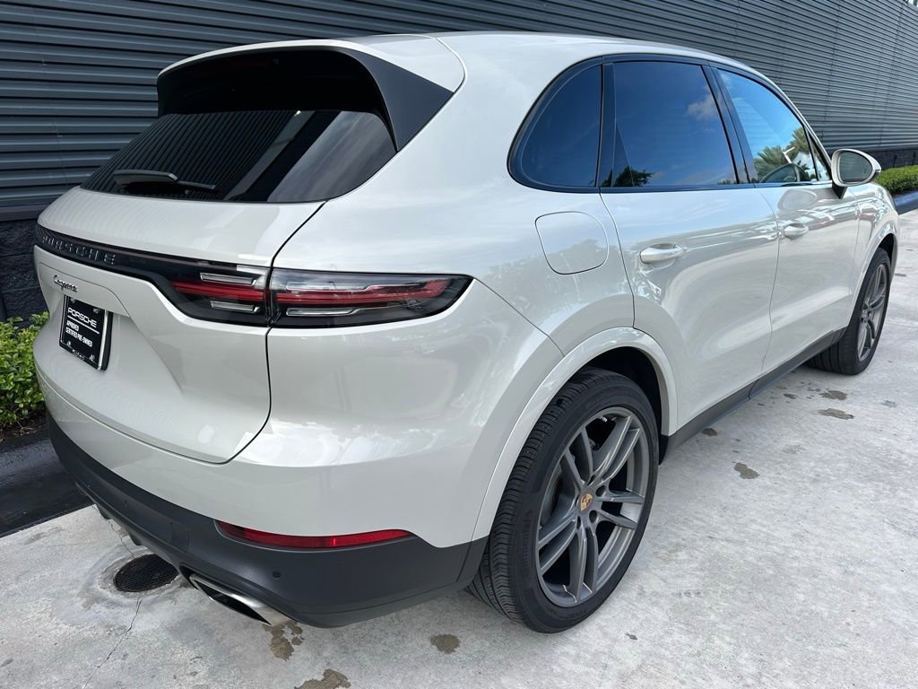Certified 2023 Porsche Cayenne image 10
