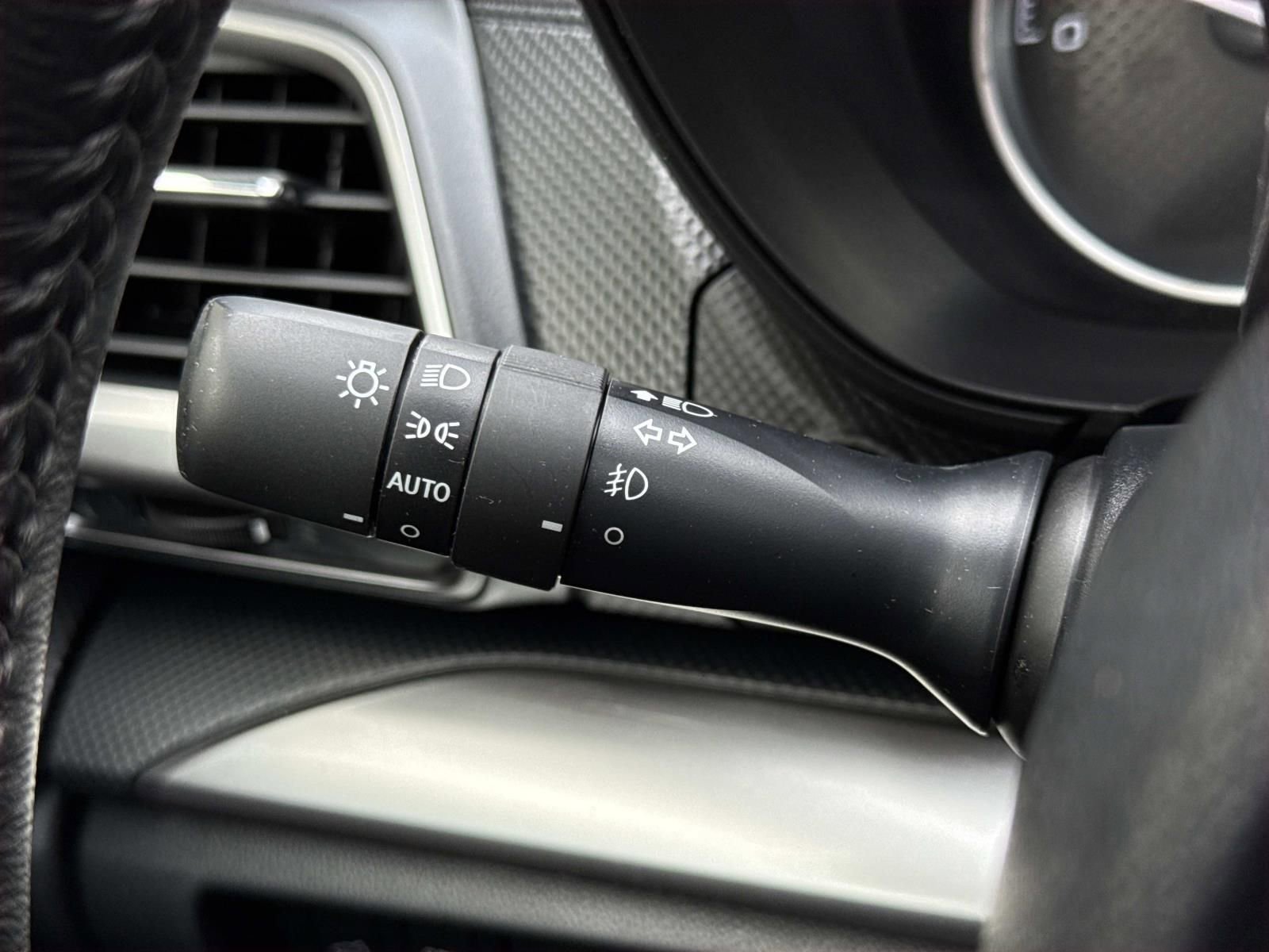 Used 2023 Subaru Forester Premium AWD/4WD image 18