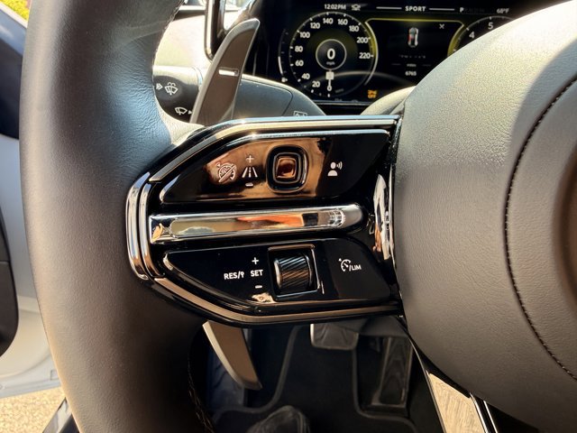 Used 2025 Aston Martin V8 Vantage Coupe RWD image 12