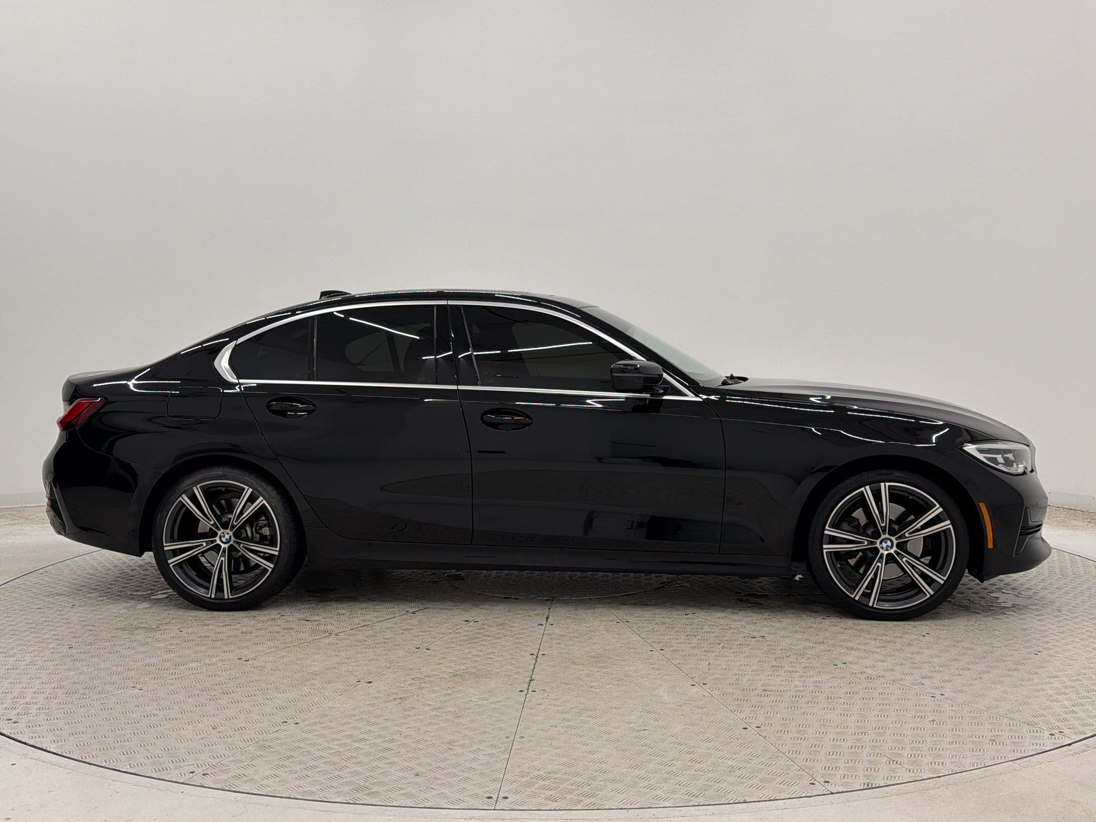 Used 2022 BMW 330i Sedan w/ Convenience Package RWD image 8