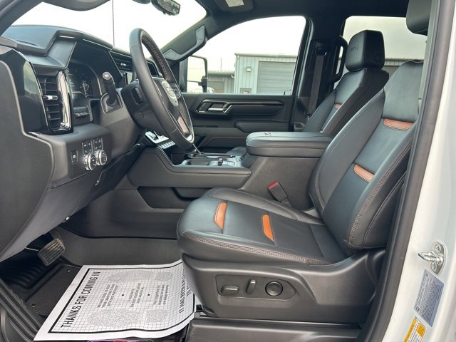 Used 2025 GMC Sierra 2500 AT4 w/ AT4 Premium Plus Package image 14