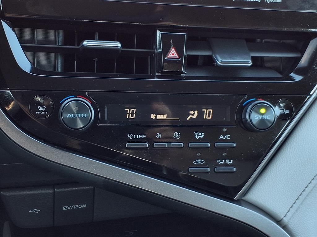 Used 2024 Toyota Camry XLE image 19