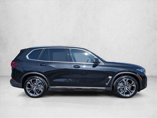 Used 2026 BMW X5 xDrive50e AWD/4WD image 4