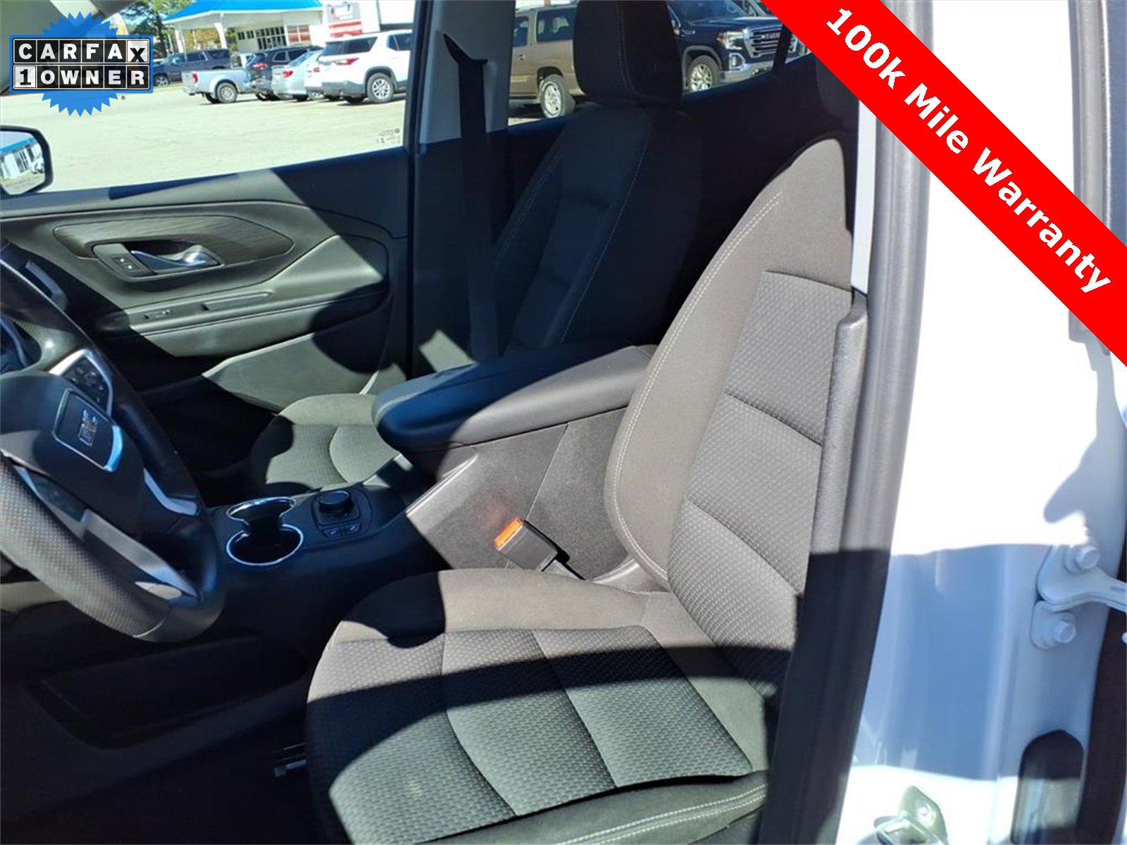 Used 2023 GMC Terrain SLE w/ Driver Convenience Package image 17