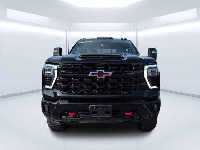 Used 2024 Chevrolet Silverado 2500 ZR2 w/ Technology Package AWD/4WD image 8