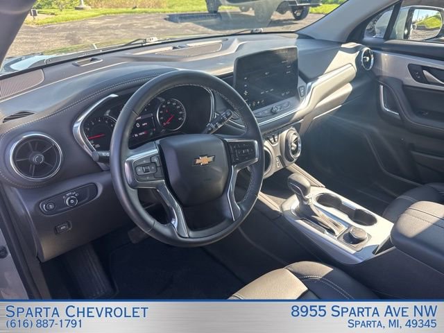 Used 2024 Chevrolet Blazer LT AWD/4WD image 15