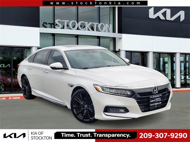 Used 2018 Honda Accord Touring image 1