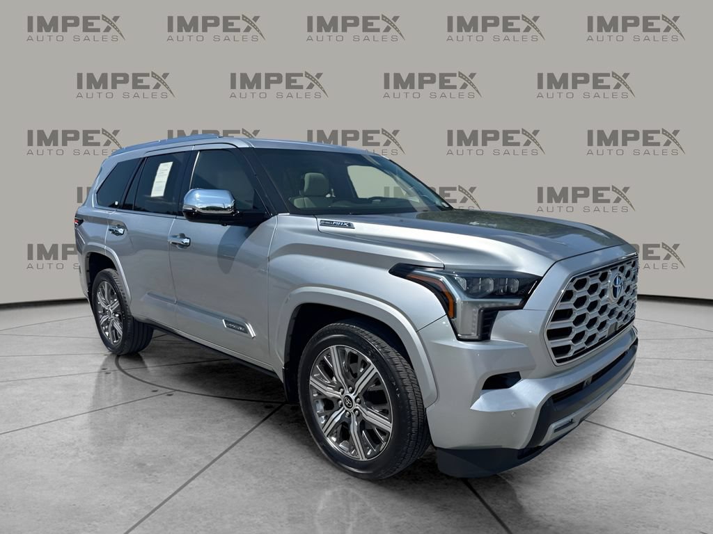Used 2023 Toyota Sequoia Capstone AWD/4WD image 4
