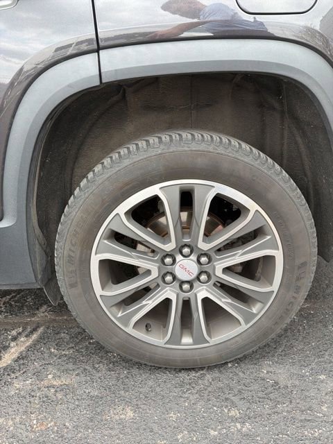 Used 2017 GMC Acadia SLT image 13