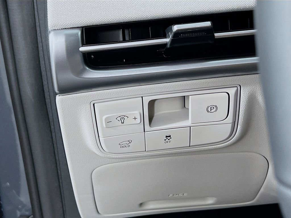 New 2026 Hyundai Tucson Limited image 9