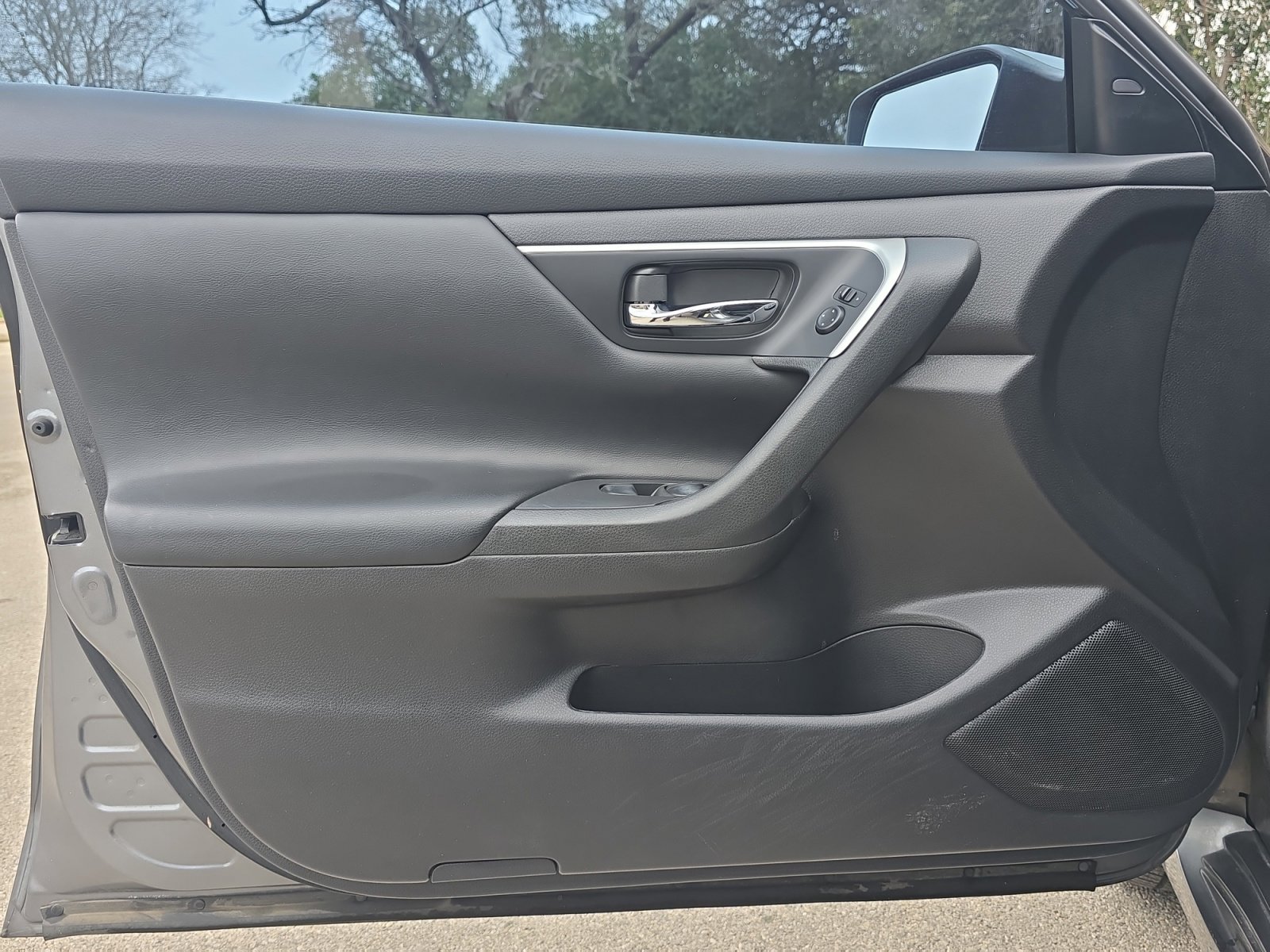 Used 2017 Nissan Altima 2.5 SV image 24