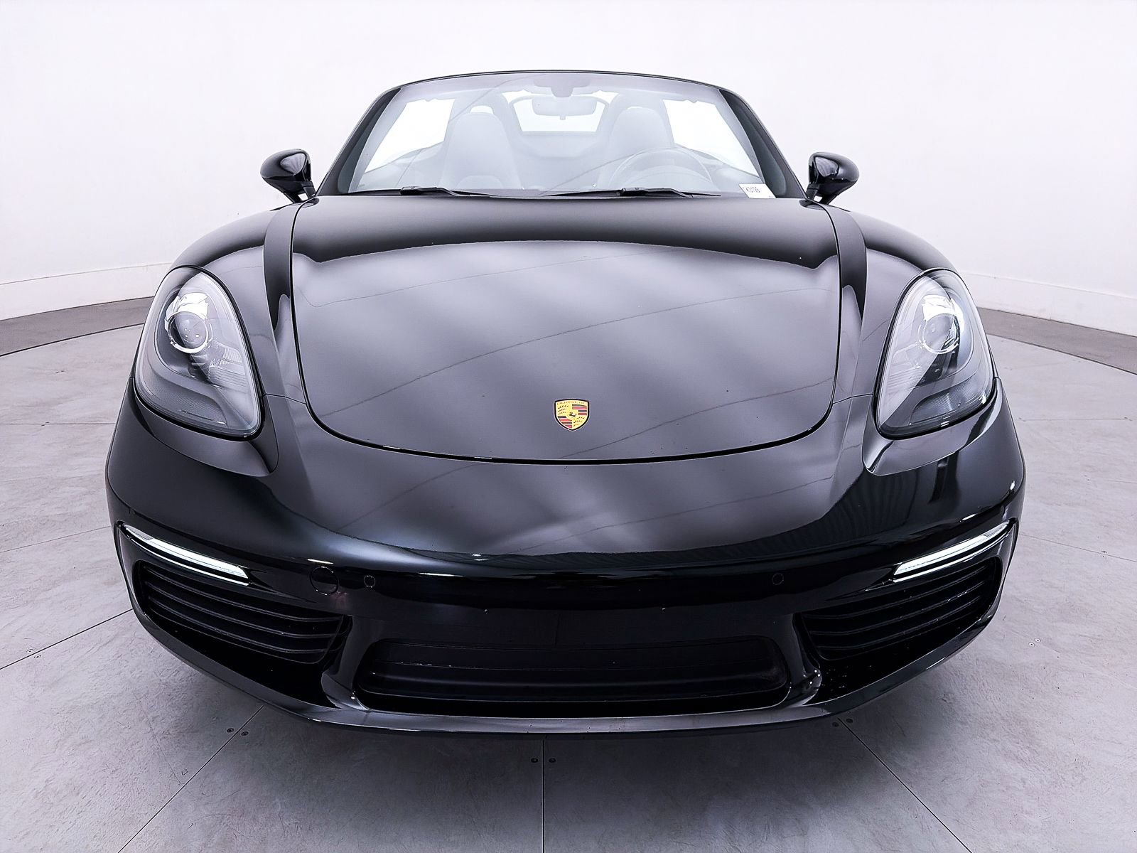 Used 2019 Porsche 718 Boxster RWD image 10