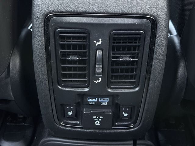 Used 2021 Jeep Grand Cherokee High Altitude AWD/4WD image 30