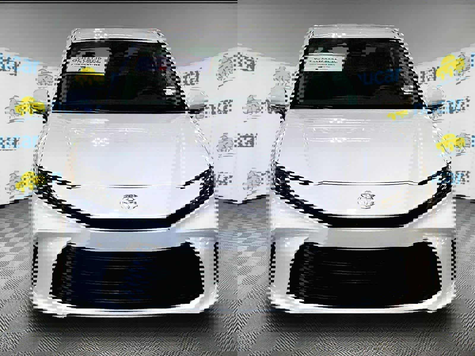 Used 2025 Toyota Camry LE image 2