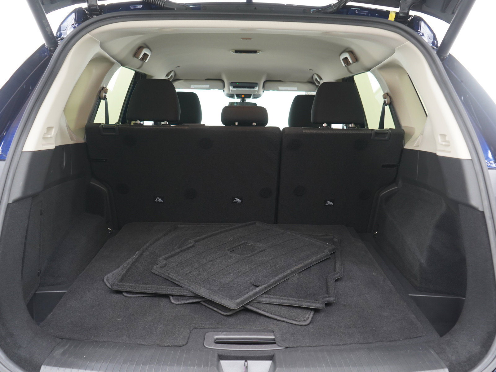 Used 2024 Nissan Rogue SV AWD/4WD image 11