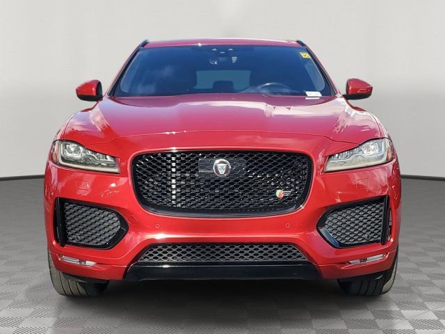 Used 2019 Jaguar F-PACE S image 2